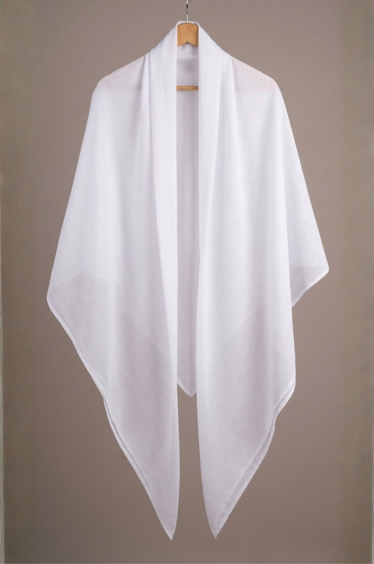 White Sada Ghutra Abu Dhabi | Classic Traditional Headwear at Shabab Al ...